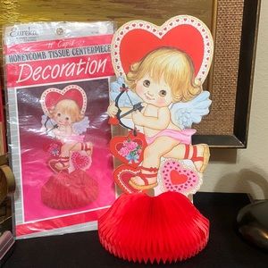 Honeycomb Tissue Centerpiece Decorations  (CUPID)